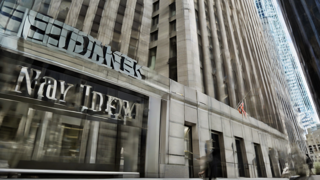 Banks Face Risk From Commercial Real Estate