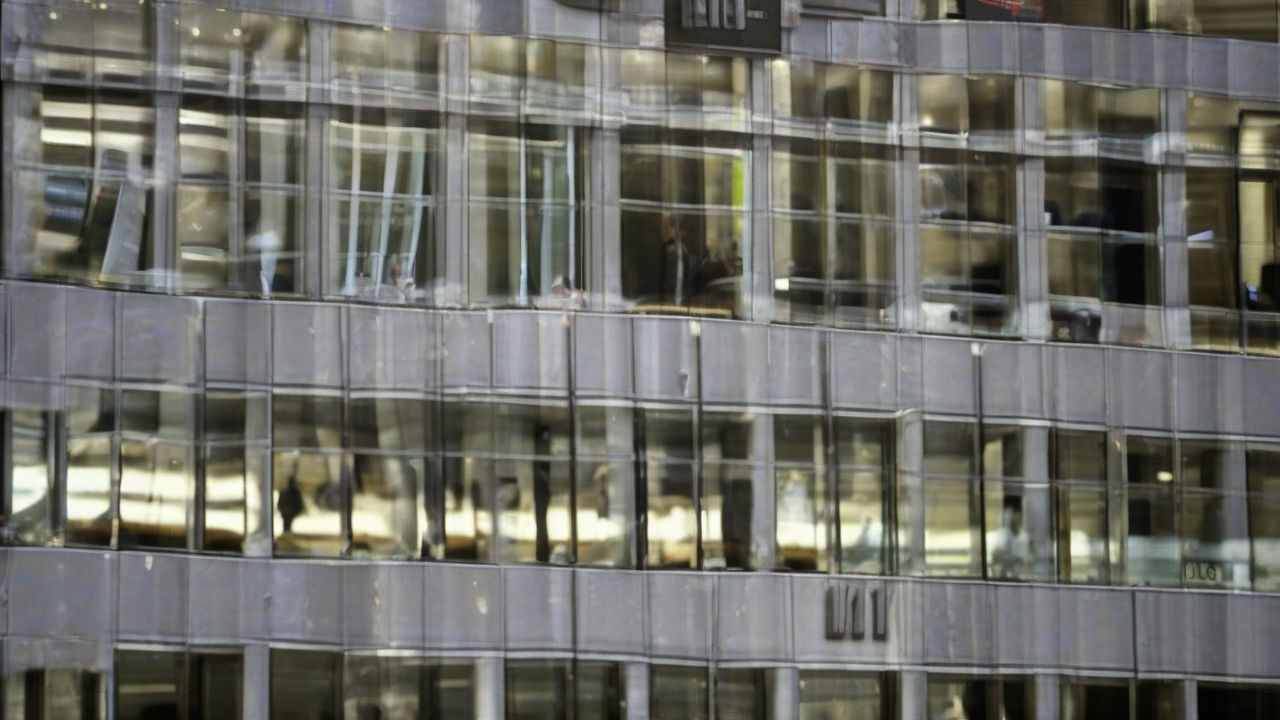 Dollar Surges Amid Mideast Conflict