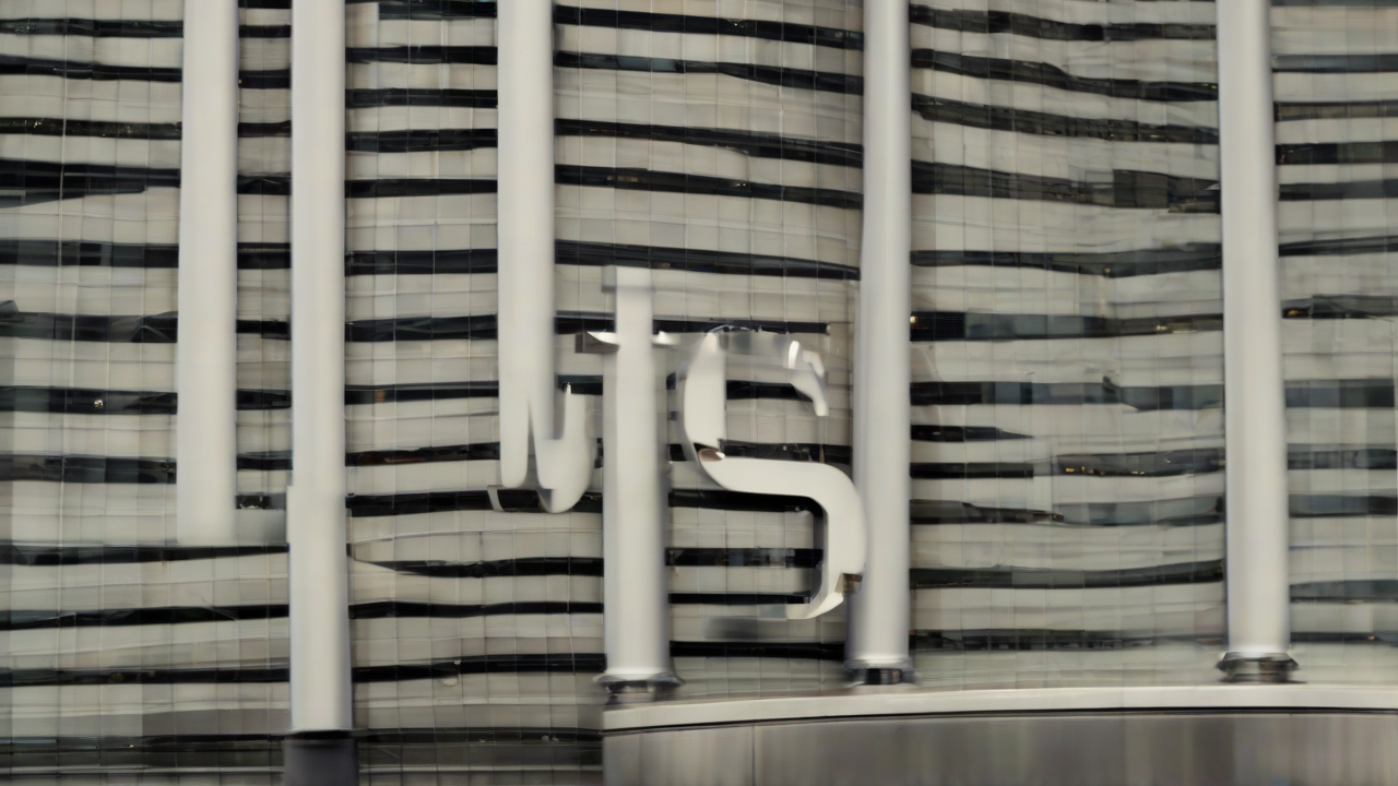 US Releases 172 Million Barrels to Stabilize Oil